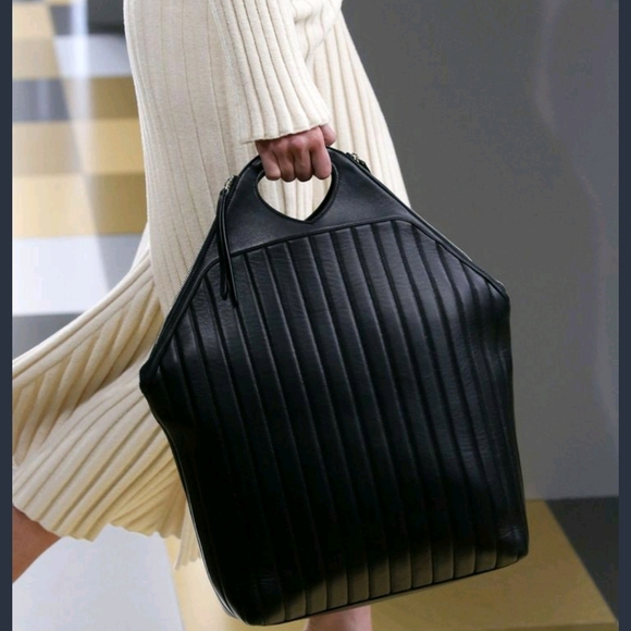 Vintage | Round Handle Tote Bag - Picture 5 of 16